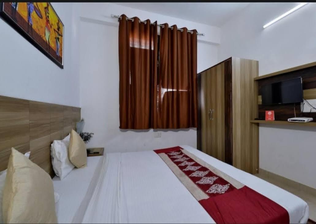 Hotel P.S. Villa Агра Экстерьер фото