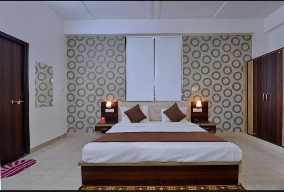 Hotel P.S. Villa Агра Экстерьер фото
